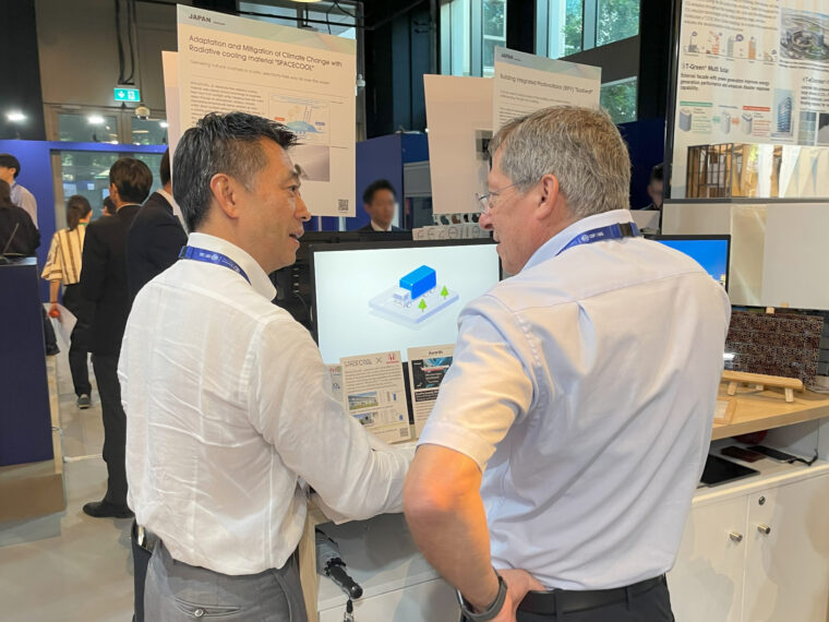 SPACECOOL CEO Takayuki Hosyuyama(Left)